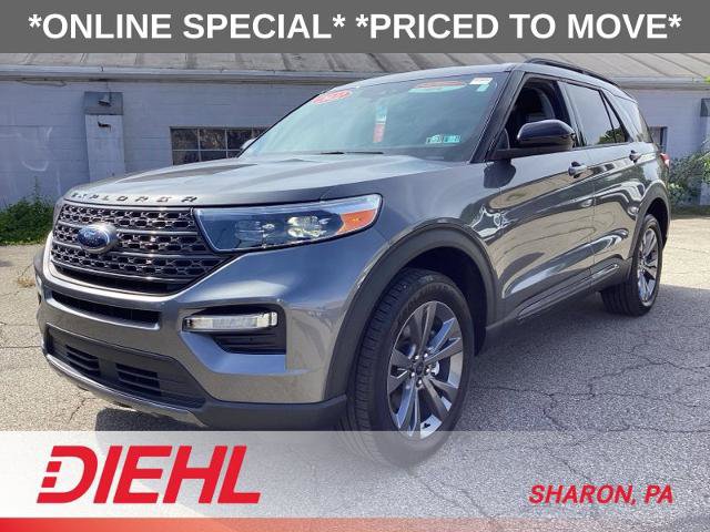 Certified 2022 Ford Explorer XLT w/ Equipment Group 202A AWD/4WD image 3