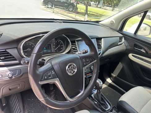 Used 2017 Buick Encore Preferred FWD image 19