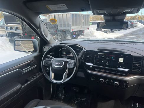 Used 2024 GMC Sierra 1500 Elevation image 33