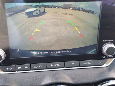 Used 2022 Nissan Sentra SV w/ All-Weather Package FWD image 16