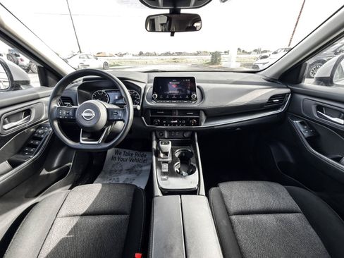 Used 2024 Nissan Rogue SV FWD image 16