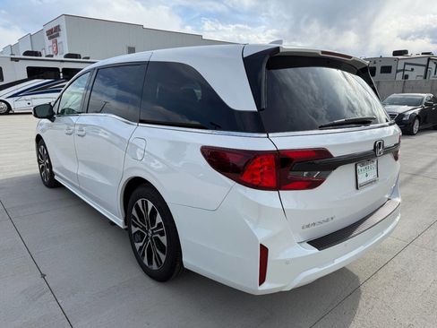 Used 2026 Honda Odyssey Elite image 5