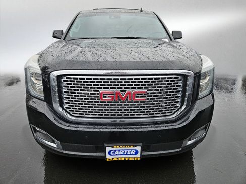Used 2015 GMC Yukon Denali image 2