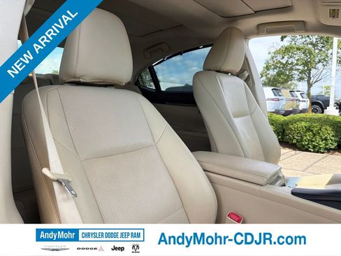 Used 2013 Lexus ES 350 FWD image 25