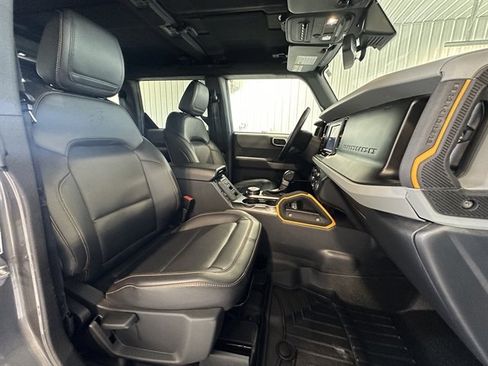 Used 2023 Ford Bronco Badlands w/ Sasquatch Package image 25