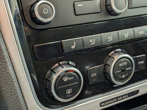 Used 2012 Volkswagen Passat 2.5 SE image 16