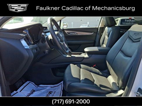 Used 2019 Cadillac XT5 Premium Luxury w/ Driver Assist Package image 13