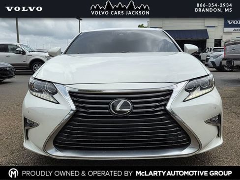 Used 2016 Lexus ES 350 FWD image 2