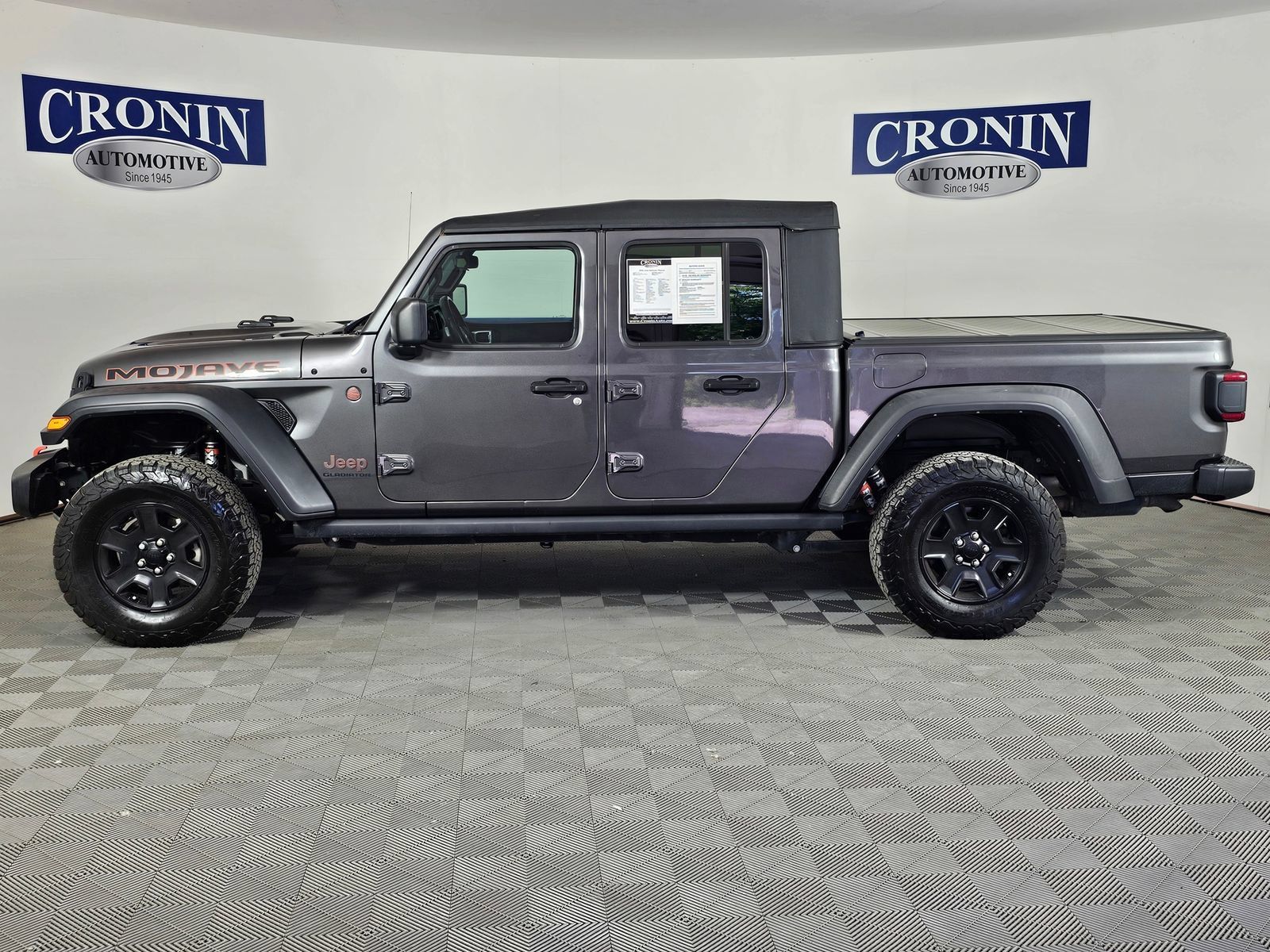 Used 2021 Jeep Gladiator Mojave w/ Safety Group AWD/4WD image 31