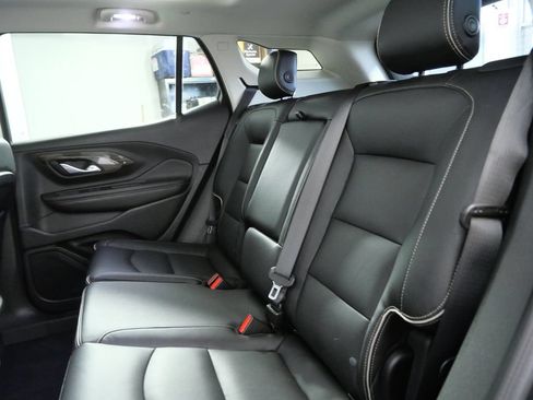 Used 2020 GMC Terrain Denali w/ Denali Premium Package AWD/4WD image 14