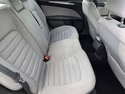 Used 2016 Ford Fusion S FWD image 29