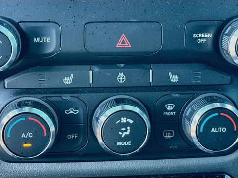Used 2021 RAM 1500 Big Horn RWD image 19