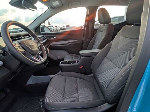 New 2027 Chevrolet Bolt LT w/ Comfort Package FWD image 5