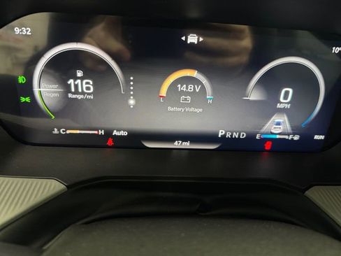 Used 2026 Jeep Cherokee Limited image 2