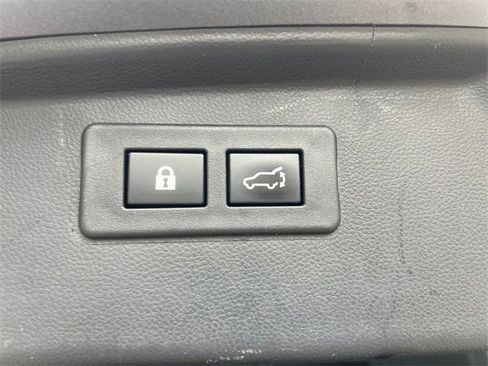 Used 2023 Subaru Outback Touring XT image 17