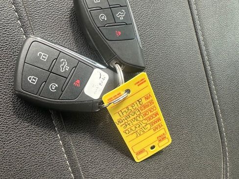 Used 2023 GMC Sierra 1500 Elevation image 8