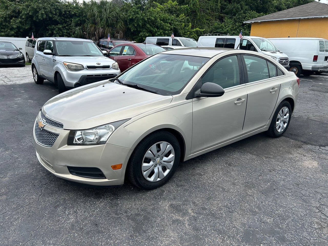 Used 2012 Chevrolet Cruze LS w/ Connectivity Package FWD image 1