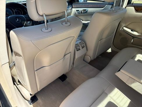 Used 2014 Mercedes-Benz E 250 BlueTEC 4MATIC Sedan image 41
