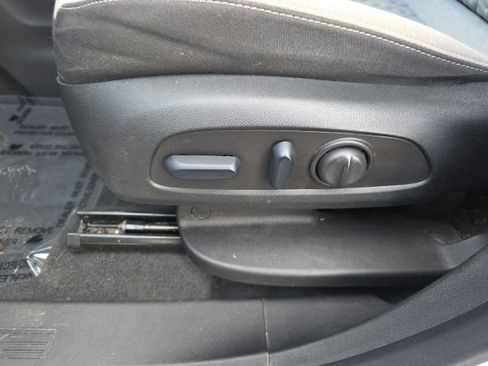 Used 2024 Chevrolet Equinox LS AWD/4WD image 23