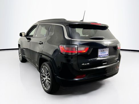 Used 2022 Jeep Compass Limited w/ Elite Group AWD/4WD image 7