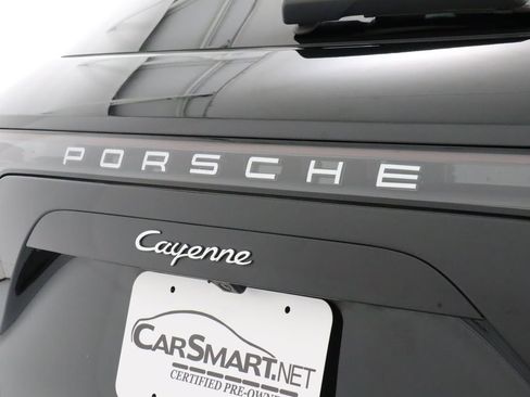 Used 2019 Porsche Cayenne AWD/4WD image 12