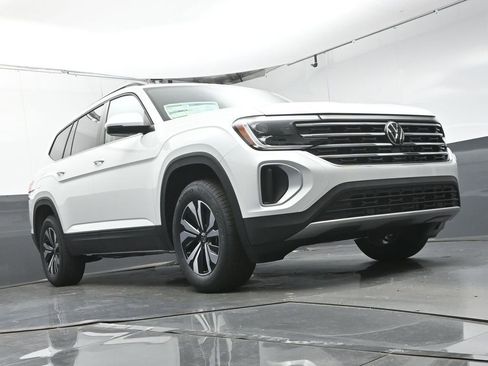 New 2026 Volkswagen Atlas SE FWD image 31