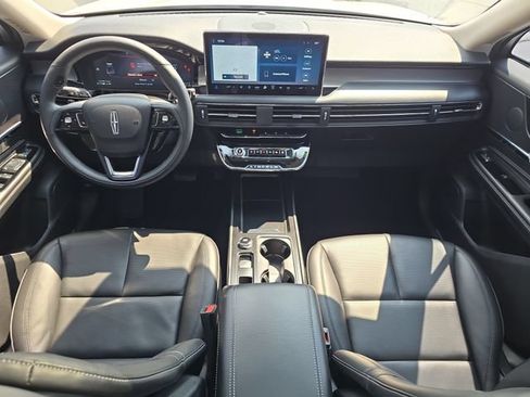 Certified 2023 Lincoln Corsair AWD w/ Equipment Group 101A image 25