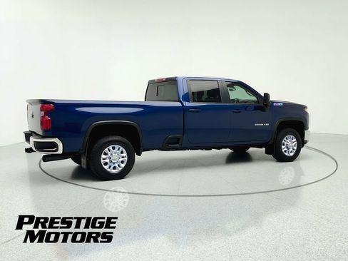 Used 2022 Chevrolet Silverado 3500 LT w/ Convenience Package AWD/4WD image 8