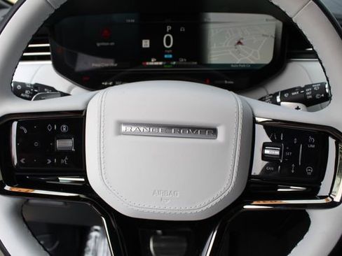 New 2025 Land Rover Range Rover Sport Dynamic SE image 14