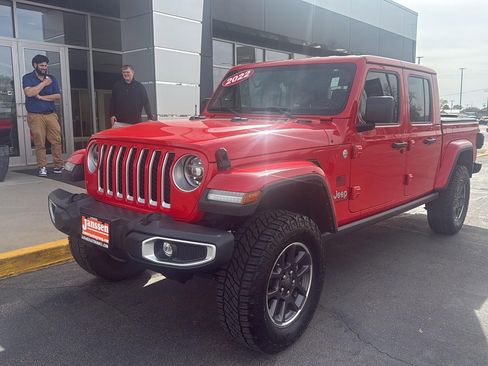 Used 2022 Jeep Gladiator Overland w/ Popular Equipment Package AWD/4WD image 9