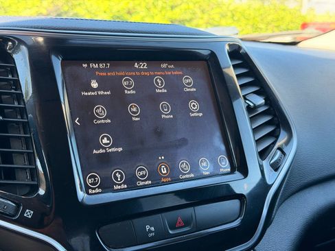 Used 2019 Jeep Cherokee Limited w/ Trailer Tow Group AWD/4WD image 26