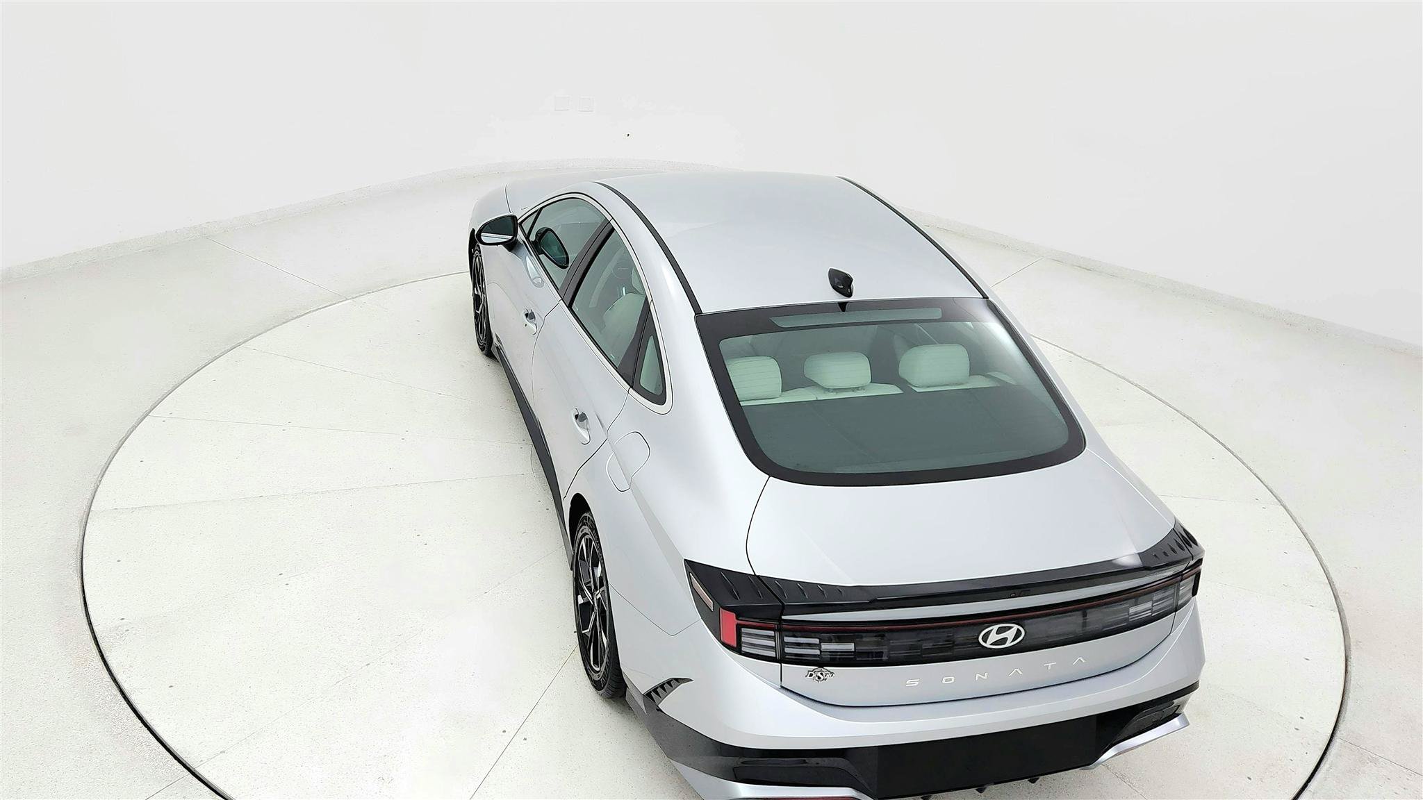 Used 2024 Hyundai Sonata SEL FWD image 16