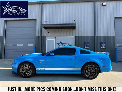 Used 2014 Ford Mustang Shelby GT500 w/ Equipment Group 821A RWD image 1