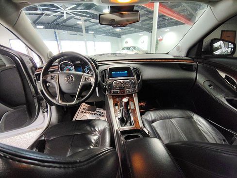 Used 2010 Buick LaCrosse CXL FWD image 13