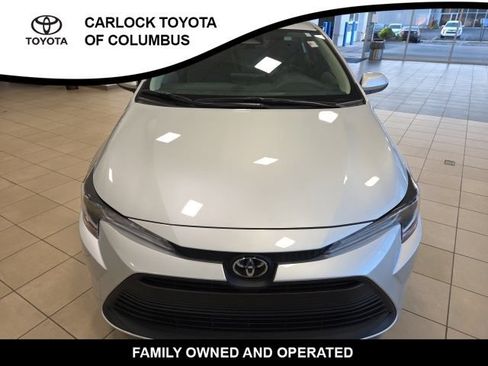 Used 2026 Toyota Corolla LE FWD image 5