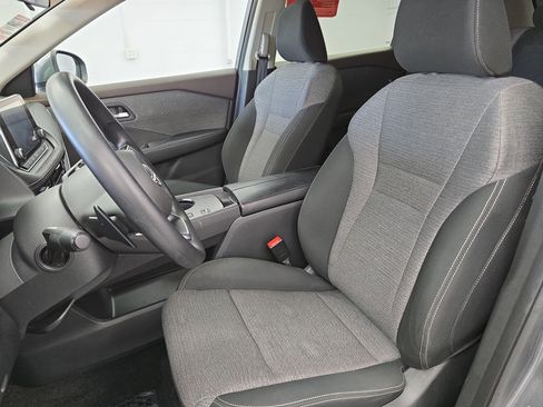 Certified 2023 Nissan Rogue SV image 14