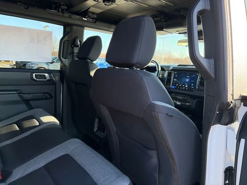 Used 2025 Ford Bronco Big Bend image 33