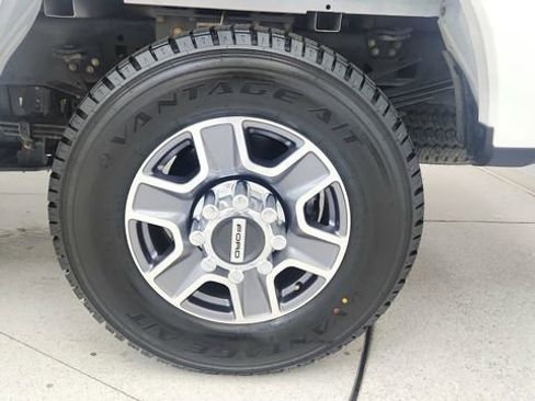 Used 2023 Ford F350 Lariat w/ Tow Technology Package image 63