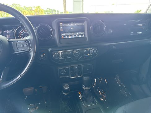 Used 2022 Jeep Wrangler Unlimited Sport AWD/4WD image 28
