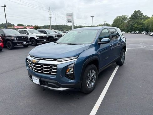 Used 2025 Chevrolet Equinox LT FWD image 6