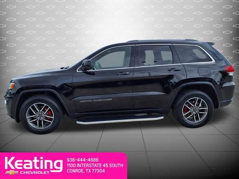 Used 2020 Jeep Grand Cherokee Laredo w/ 18" Wheel & 8.4" Radio Group RWD image 6