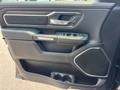 Used 2025 RAM 1500 Laramie AWD/4WD image 12