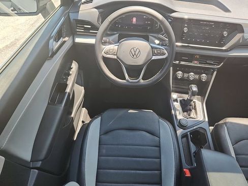 Used 2023 Volkswagen Taos SEL AWD/4WD image 7