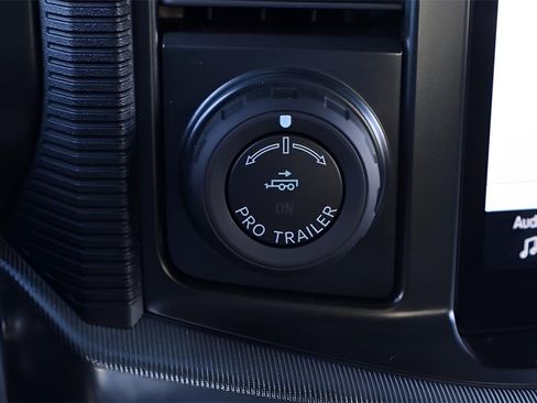 Used 2025 Ford F150 Platinum w/ Equipment Group 702A High image 21