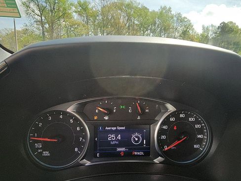 Used 2023 Chevrolet Equinox RS AWD/4WD image 16