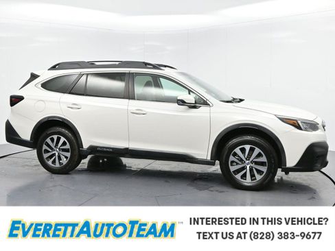 Used 2020 Subaru Outback Premium AWD/4WD image 1