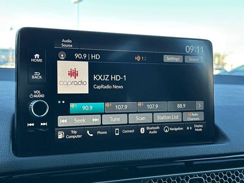 Used 2023 Honda Civic Sport Touring image 18