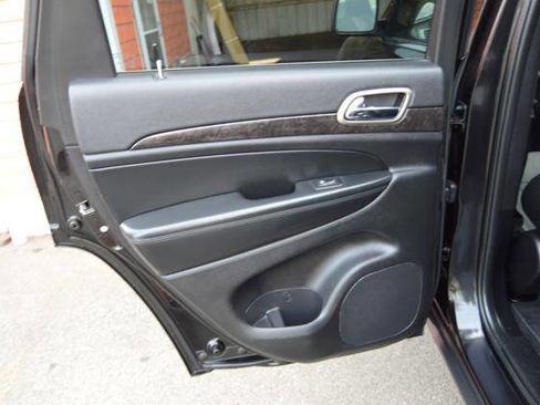 Used 2012 Jeep Grand Cherokee Laredo image 50