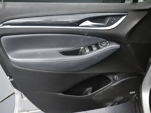 Used 2021 Buick Enclave Essence w/ Sound and Sites Package FWD image 11