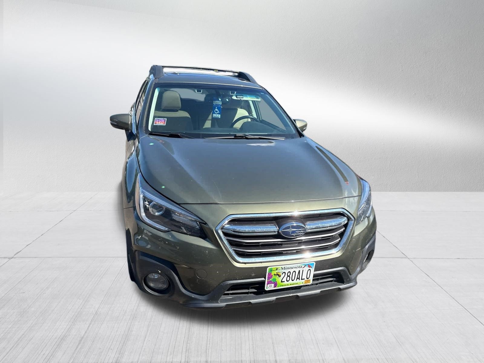 Used 2018 Subaru Outback 2.5i Limited AWD/4WD image 3